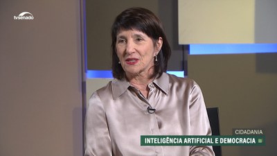 Especialista em inteligência artificial, Dora Kaufman defende regulamentação das novas tecnologias