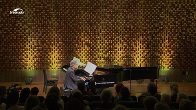 Pianista, compositor e arranjador, Halley Flamarion mostra suas composições