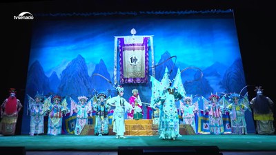 Bastidores e simbolismos da Ópera de Pequim