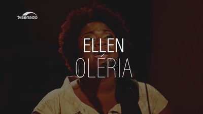 Sorriso aberto, potência vocal e ativismo político no trabalho de Ellen Oléria
