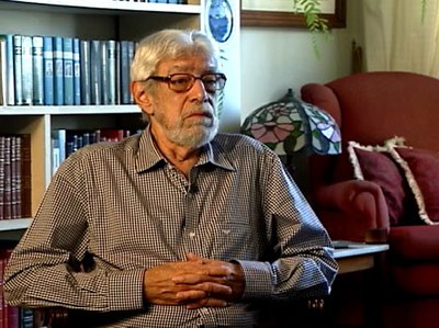 Ivan Junqueira: A Solaridade do Fim