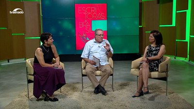 No Leituras, o livro "Escritoras do Brasil" com as obras de Maria do Carmo do Mello Rego