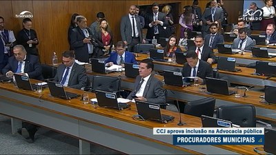 PEC dos procuradores municipais é aprovada pela CCJ e vai ao Plenário