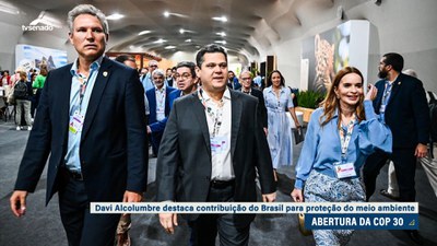 Davi Alcolumbre destaca redução do desmatamento e avanço da energia limpa na abertura da COP 30