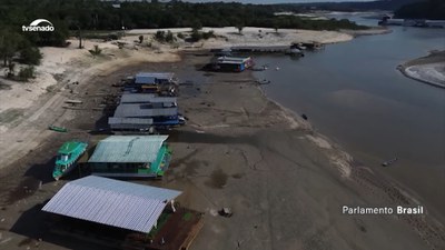 Seca no Amazonas deixa comunidades isoladas