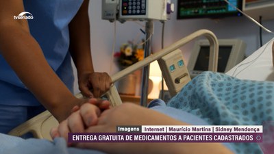 #Audiodescrição | Remédio em casa para pessoas com mobilidade reduzida