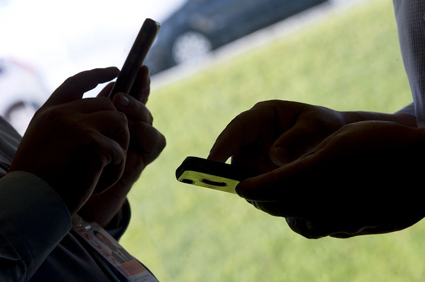 É falso que Senado analisa projeto que prevê prisão por pregar em horas impróprias