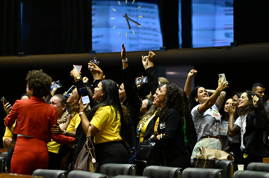 Lei assegura indenização e pensão para vítimas do Zika vírus